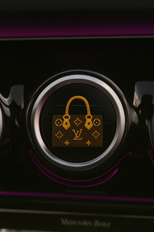 LV car marron